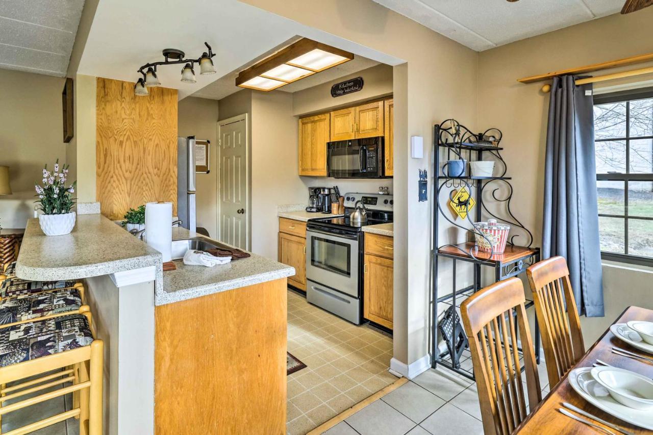 4-season On Big Boulder With Views! Apartment